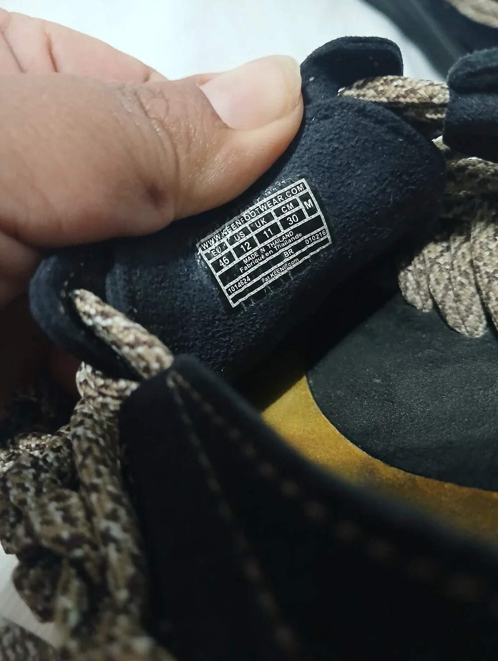 Keen Men's Black and Tan Woven Rope Sandals Size 12.
